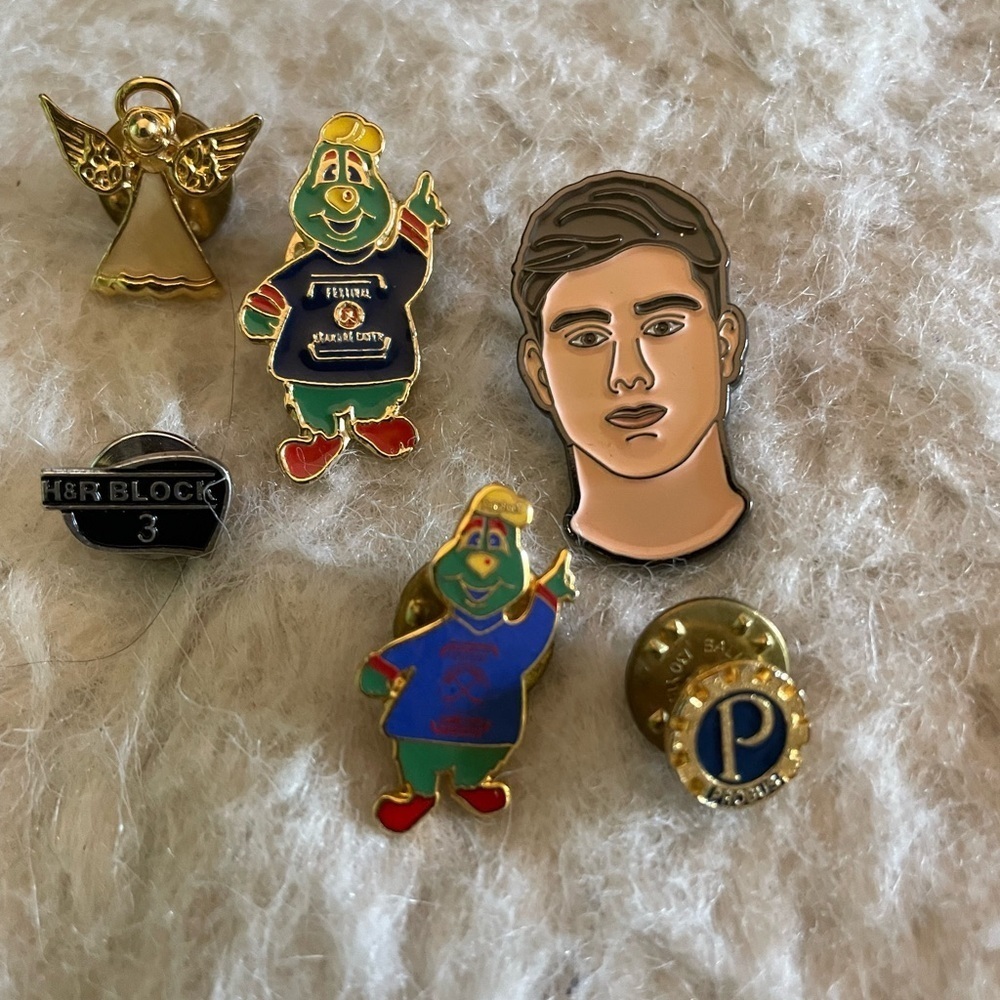Assorted Enamel Pin Set - Picture 3 of 5